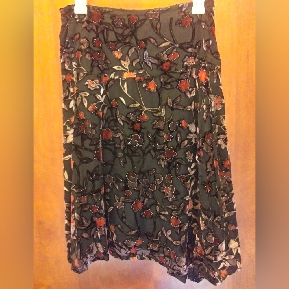 Skirt, Knee Length